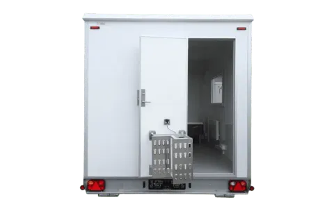 Crew trailer 320, achterkant