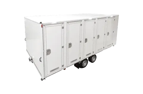 GL5200 Privacy 10, schuin van voren met een rij gesloten cabinedeuren
