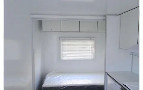 Mobiele woonunit 570 Comfort, bed
