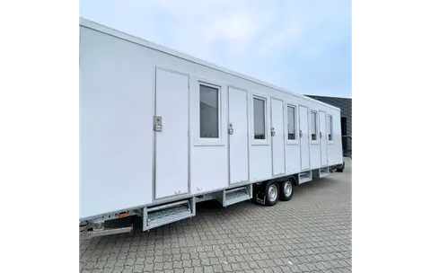 Mobiele woonunit 900 6A, deuren van de slaapcabines